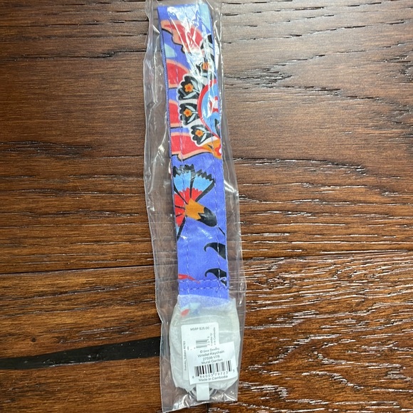 Vera Bradley Factory Style Wristlet Keychain
in Signature Cotton in Mural Garden - Picture 3 of 3